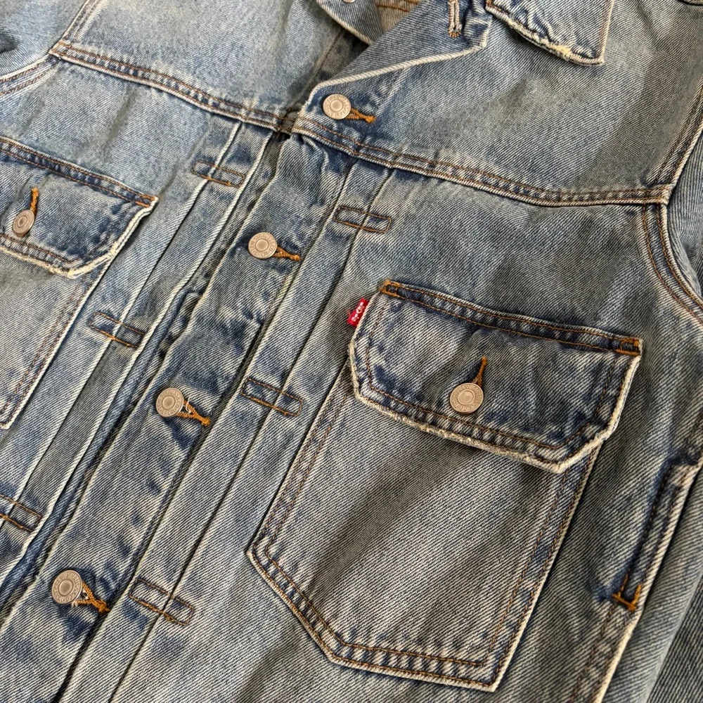 Levi's Denim Tears Light Blue Type II Denim Jacket NWOT - Picture 7 of 10